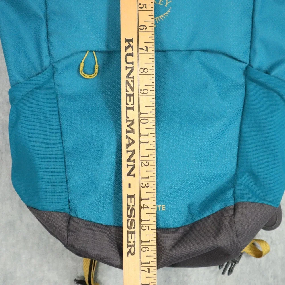 Osprey Daylite Tote Pack Mens OS Teal Yellow Solid 2022 Hiking Travel Backpack